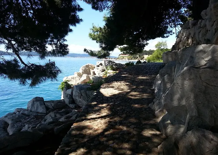 아파트 Kameni Val *