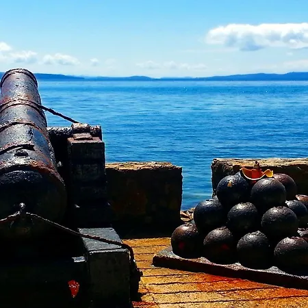 Kameni Val Σπλιτ